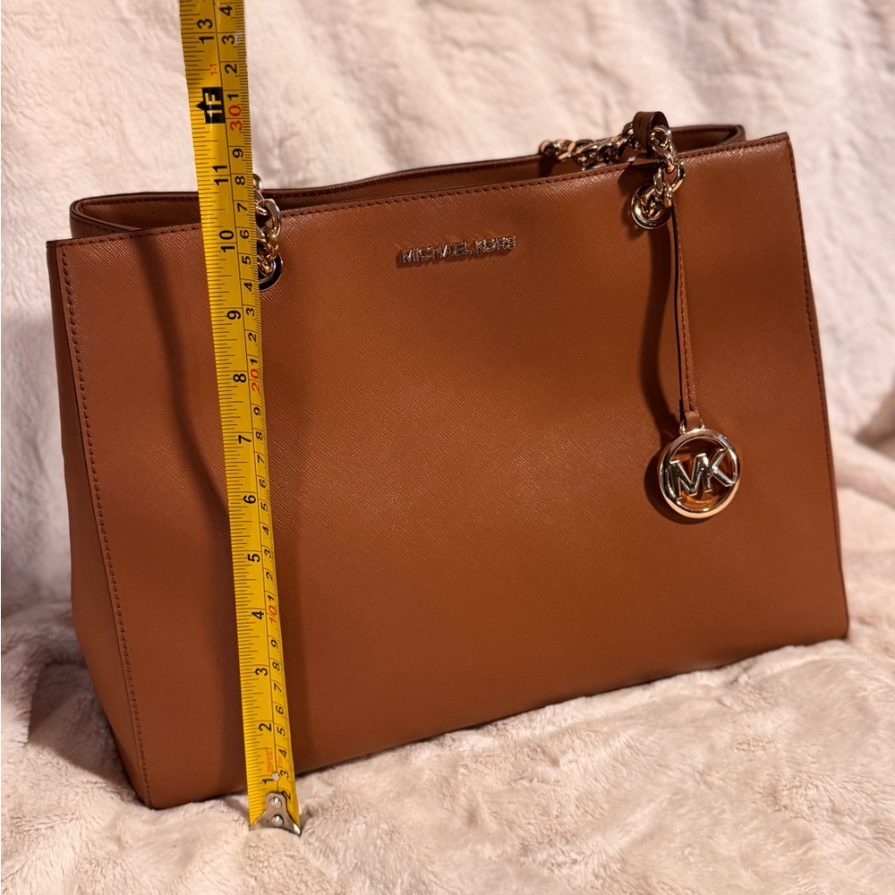 Michael Kors Susannah Leather Tote in Luggage with Gold Accents - Picture 4 of 12